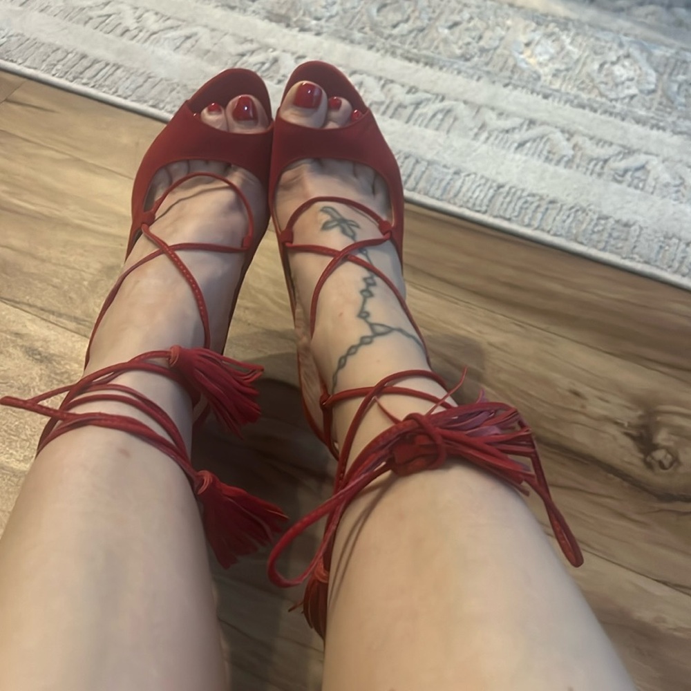 Schutz gorgeous 👠 heels size 7.5😍😍😍